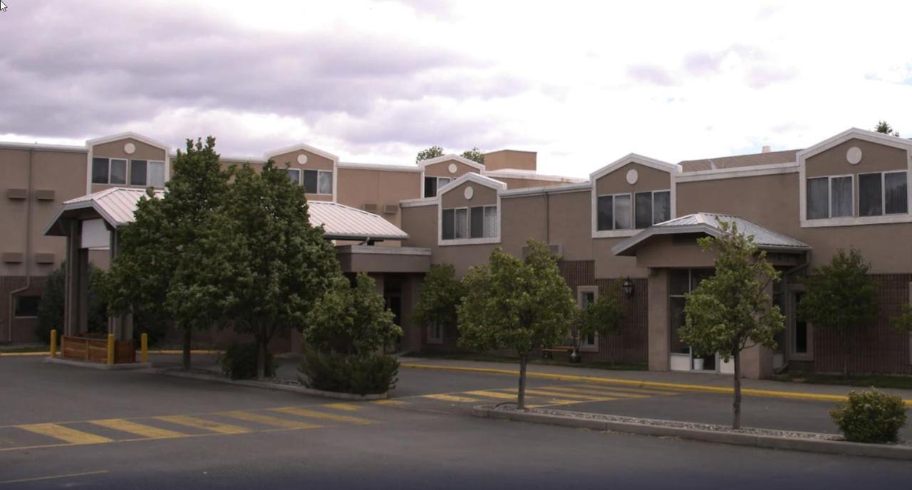 Yellowstonepark Inn&Suites Livingston Exterior foto